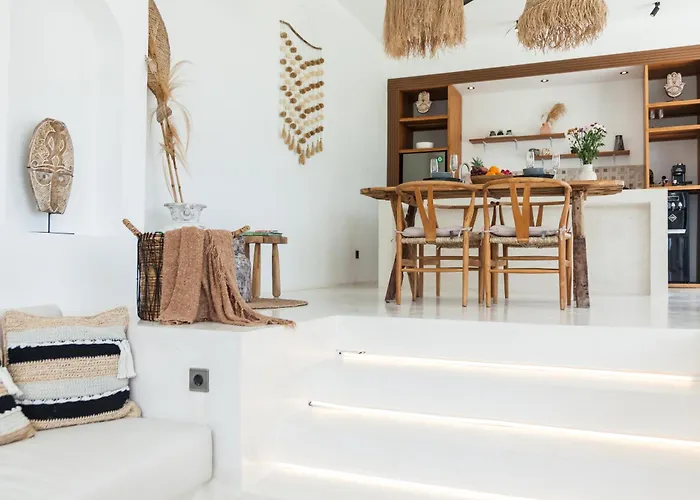 Romantic Serenity In Villa Ubud